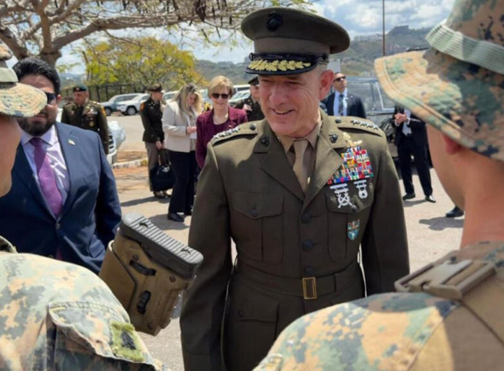 Francis L. Donovan, comandante del Comando Sur de Estados Unidos